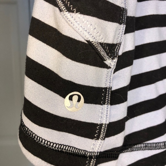 Lululemon zip up jacket - Picture 4 of 4